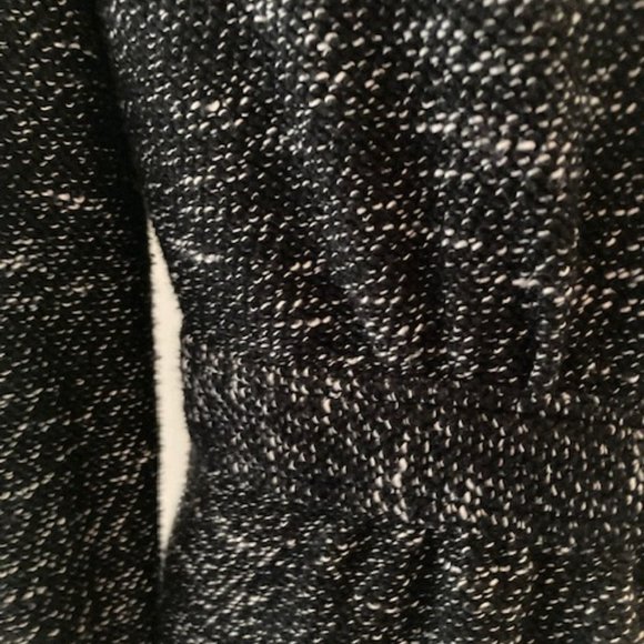 BNCI by Blanc Noir ruffle collar sweater, size Medium - Picture 9 of 10